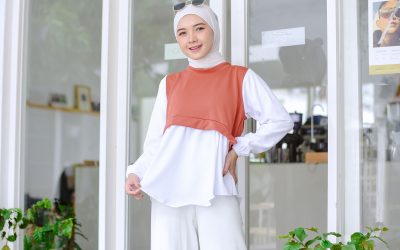 9 Mix and Match OOTD Celana Kulot Putih Terlihat Lebih Kece